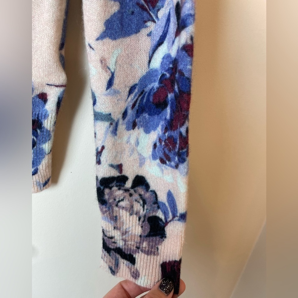 Lord & Taylor Luxury Women’s Floral Cardigan Cashmere Gramacore Cottage Size XS - Picture 5 of 9